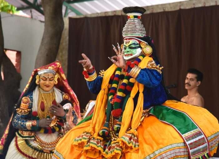 SPIC MACAY hosts Kathakali performance by Kalamandalam Ramachandran Unnitham Troupe