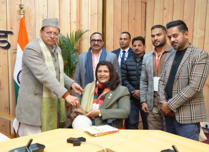 मुख्यमंत्री धामी से डॉ. दीपा मलिक ने की शिष्टाचार भेंट