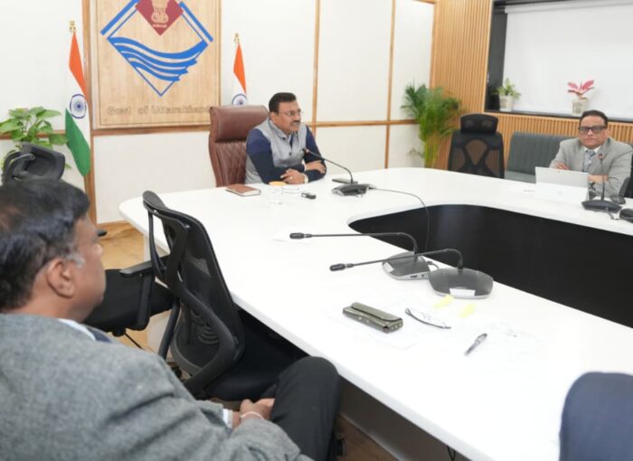 मुख्य सचिव ने धीमी गति के प्रोजेक्ट्स पर जताई नाराजगी, तेजी लाने के दिए निर्देश