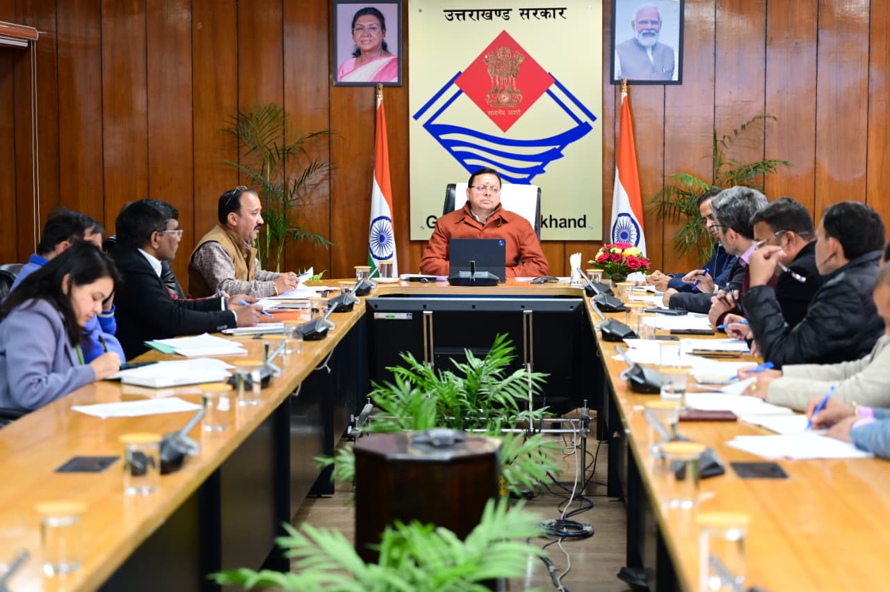 मुख्यमंत्री ने उत्तराखण्ड अन्य पिछड़ा वर्ग आयोग के कार्यों की समीक्षा की