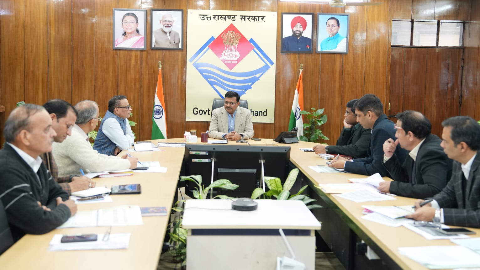 टिहरी झील को ग्लोबल डिटिनेशन के रूप में विकसित किये जाने के निर्देश