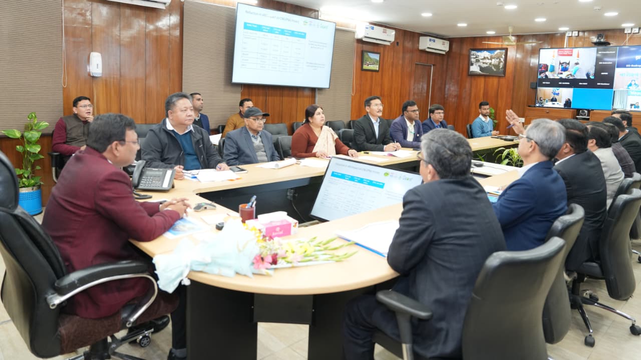 मुख्य सचिव की अध्यक्षता में सीजीडी परियोजनाओं की व्यापक समीक्षा