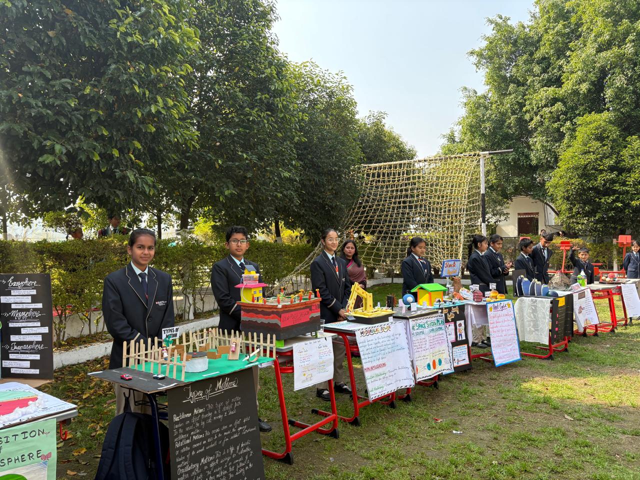 एडिफाई वर्ल्ड स्कूल, देहरादून में विज्ञान प्रदर्शनी का आयोजन किया गया