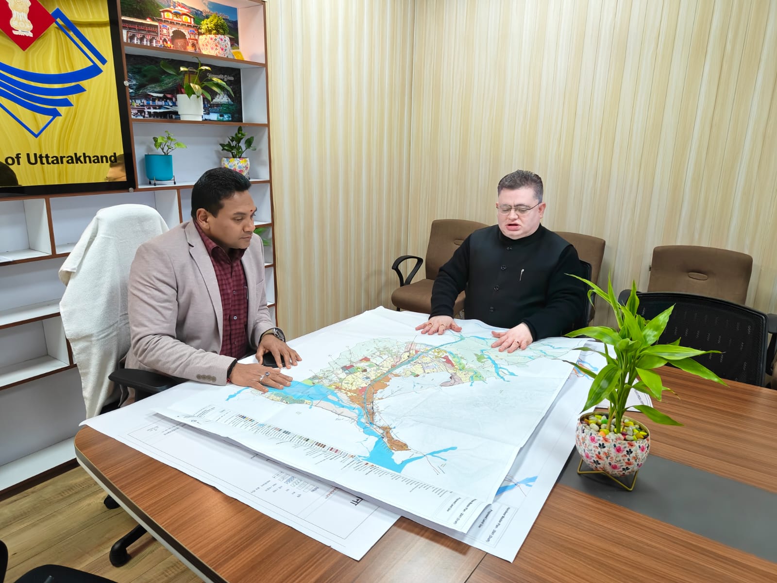 शहरी विकास को नई दिशा, हरिद्वार–रुड़की महायोजना 2041 पर उच्चस्तरीय समीक्षा बैठक