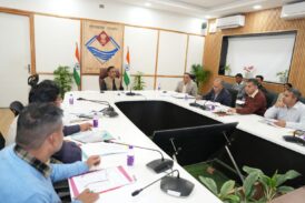 प्रमुख सचिव, वित्त ने विभिन्न कर्मचारी संगठनों के साथ की बैठक