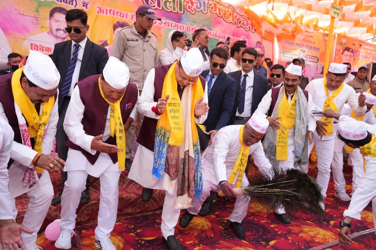 मुख्यमंत्री ने दी प्रदेशवासियों को होली की शुभकामना