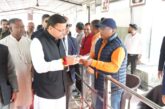 मुख्यमंत्री के खटीमा भ्रमण के दौरान जनप्रतिनिधियों और आमजन से भेंट की