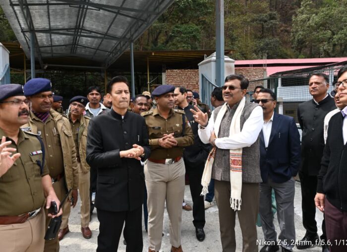 मुख्य सचिव ने किया भवाली-रातिघाट बाईपास, श्री कैंचीधाम मंदिर में निर्माण कार्यों का स्थलीय निरीक्षण