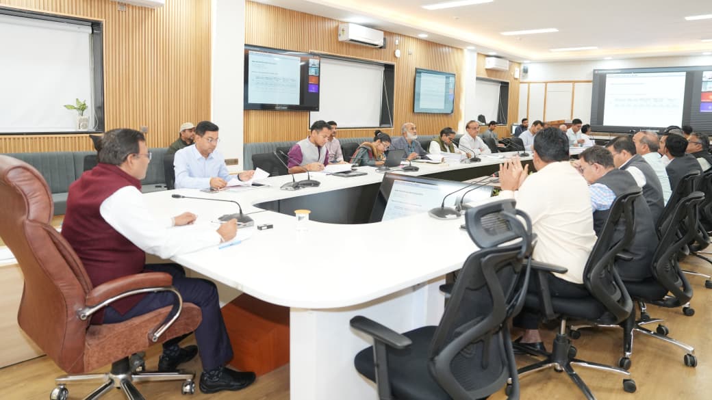 मुख्य सचिव  की अध्यक्षता में सचिवालय में व्यय वित्त समिति की बैठक संपन्न हुई