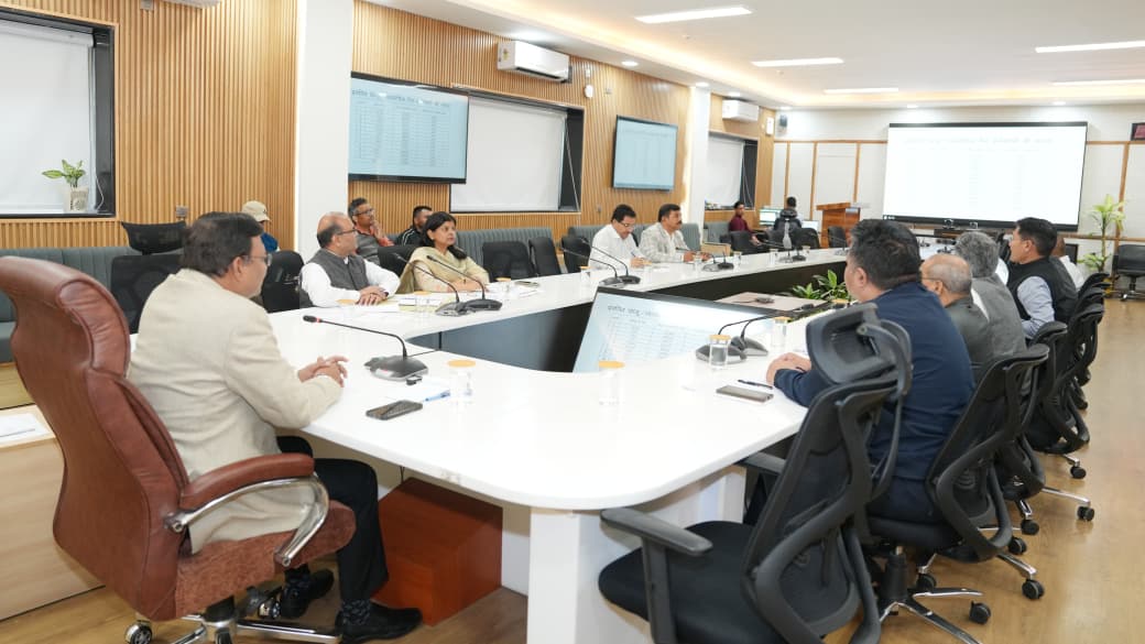 एलपीजी घरेलू एवं व्यवसायिक सिलेंडरों की आवश्यक मांग आपूर्ति समय पर किए जाने के निर्देश