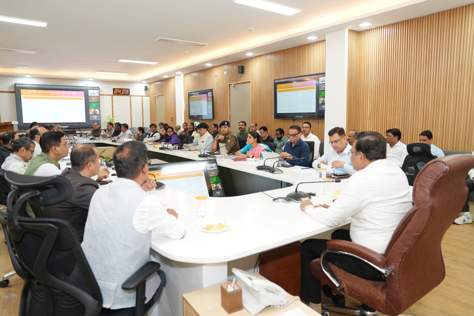 सचिवालय में कुंभ – 2027 के सम्बन्ध में उच्च स्तरीय समिति की बैठक