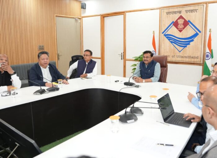 विभिन्न योजनाओं की वित्तीय प्रगति की समीक्षा, खर्च में तेजी लाने के निर्देश