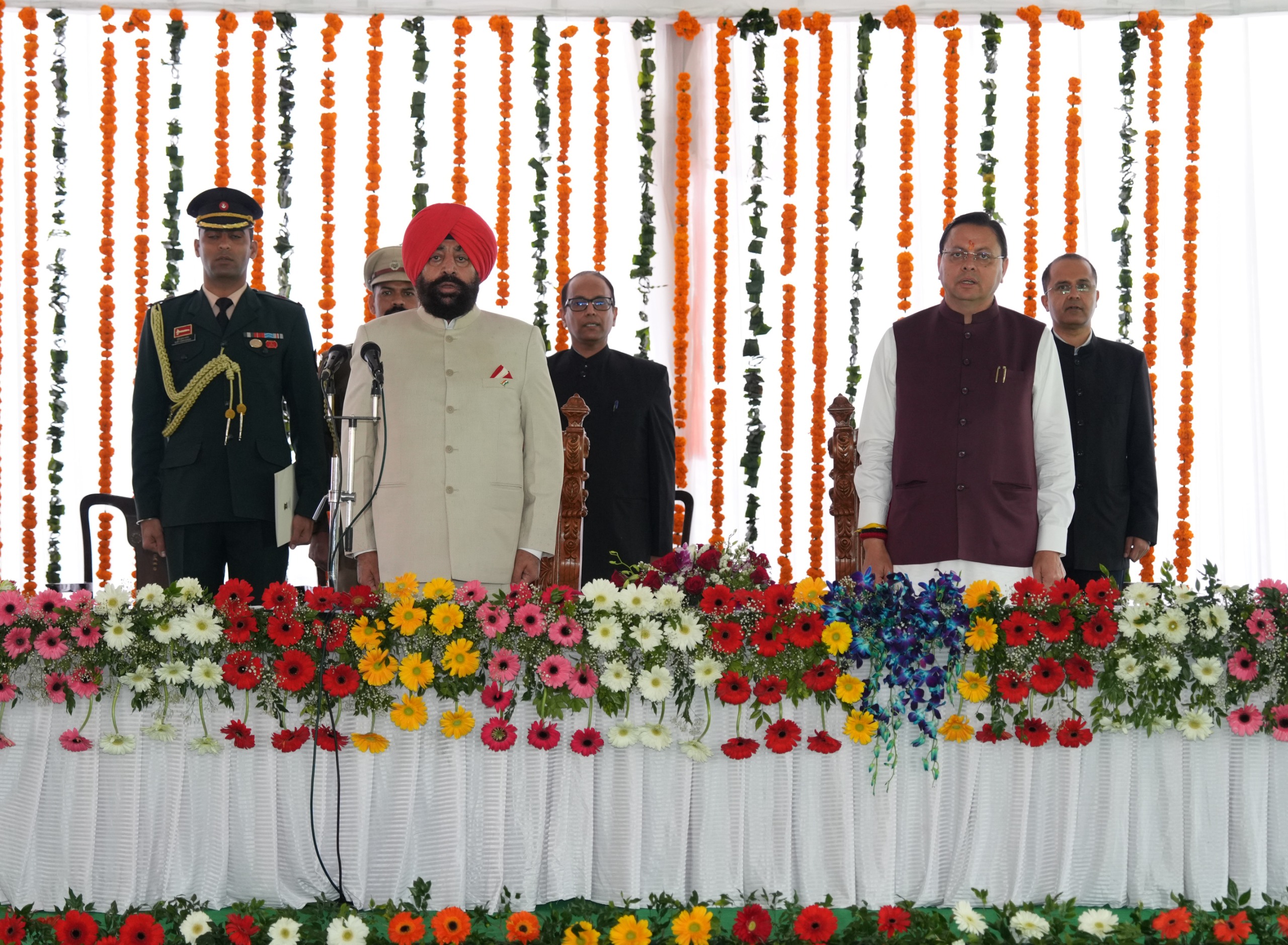 किस सरकार में कितने कैबिनेट मंत्री रहे