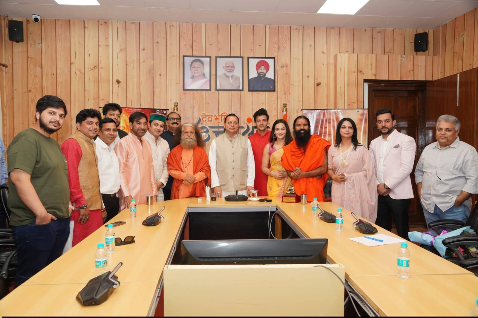 मुख्यमंत्री ने श्री बाबा नीब करौरी महाराज पर आधारित फिल्म के प्रोमो और पोस्टर का लोकार्पण किया