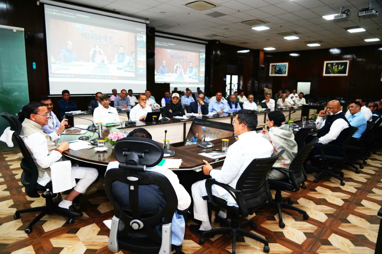 मुख्यमंत्री ने “सरलीकरण, समाधान, निस्तारण और संतुष्टि” के आधार पर कार्य करने के निर्देश दिए