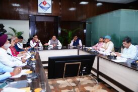 मुख्यमंत्री ने नैनीताल एवं ऊधमसिंहनगर की विभिन्न घोषणाओं की समीक्षा की