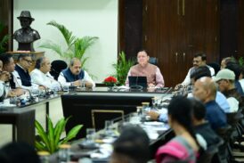 सीएम हेल्पलाइन 1905 पर लंबित शिकायतों के त्वरित निस्तारण के लिए विशेष अभियान चलाया जाए - मुख्यमंत्री