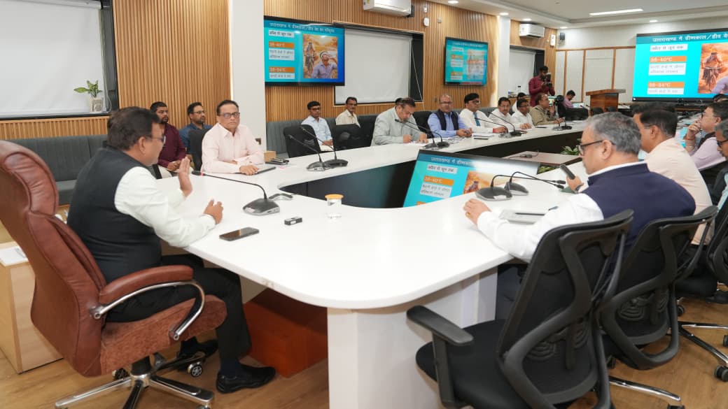 मुख्य सचिव ने ली फॉरेस्ट फायर की रोकथाम को लेकर शासन के उच्चाधिकारियों के साथ बैठक