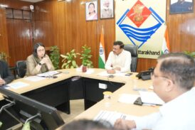 एडीबी द्वारा उत्तराखण्ड में विभिन्न विभागों के चल रहे प्रोजेक्ट्स पर चर्चा हुई