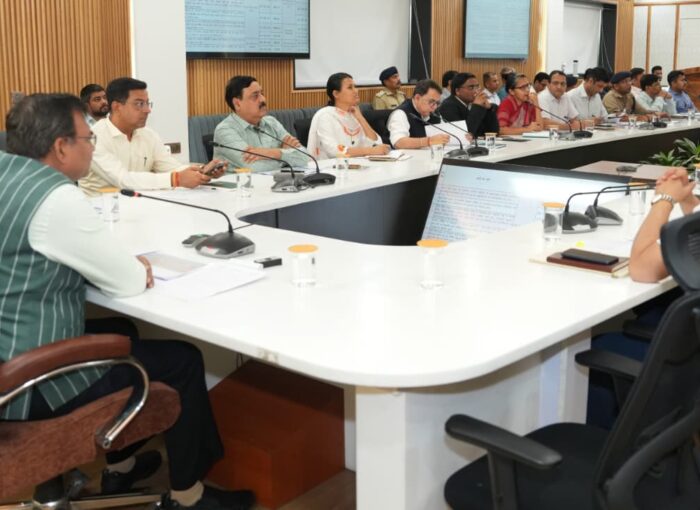 मुख्य सचिव ने ली कुम्भ मेला - 2027 की तैयारियों को लेकर बैठक