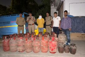 डीएम के निर्देश पर अवैध गैस कारोबार पर बड़ी कार्रवाई