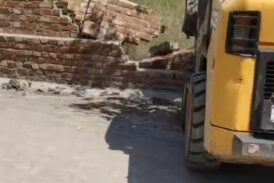 देहरादून :  डीएम के आदेश पर खुला रास्ता; सड़क कराई कब्जामुक्त