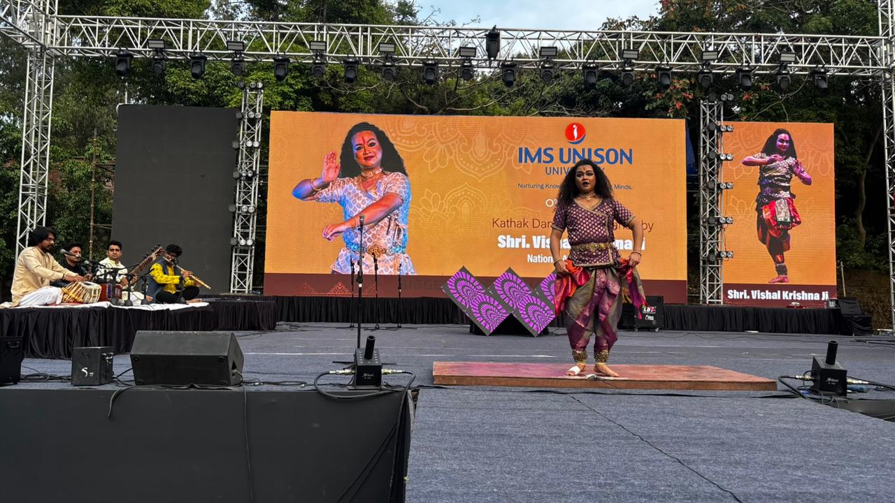 कला, संस्कृति और संगीत का उत्सव बना ‘लम्हे2026’ का दूसरा दिन