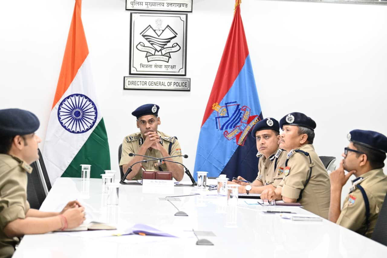 एडीजी लॉ एंड ऑर्डर ने की कानून व्यवस्था की विस्तृत समीक्षा