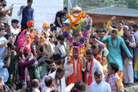 श्री ओंकारेश्वर मंदिर से धाम के लिए रवाना हुई बाबा केदार की पंचमुखी उत्सव डोली