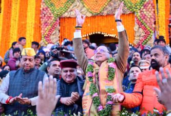 वैदिक मंत्रोच्चार के साथ खुले भगवान श्री बद्रीनाथ के कपाट, आस्था और उल्लास से गूंजा धाम