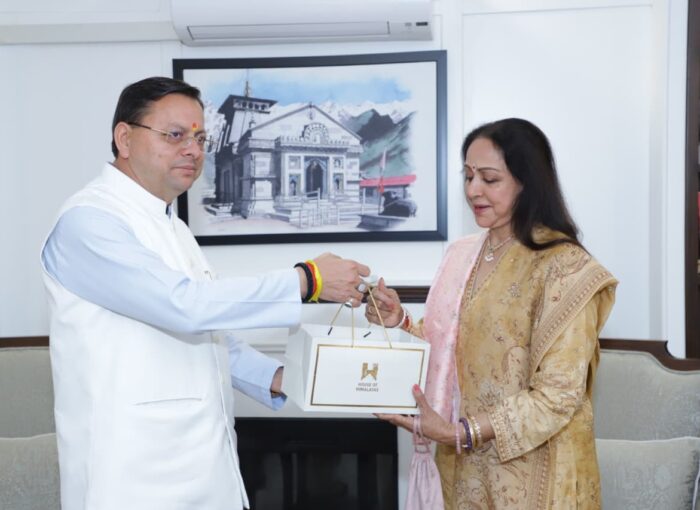 मुख्यमंत्री धामी से नई दिल्ली में सांसद हेमा मालिनी ने शिष्टाचार भेंट की