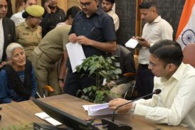 बेटियों की शिक्षा नंदा सुनंदा से पुनर्जीवित करने हेतु मिले दर्जनों आवेदन, डीएम ने समिति से तत्काल मांगी रिपोर्ट