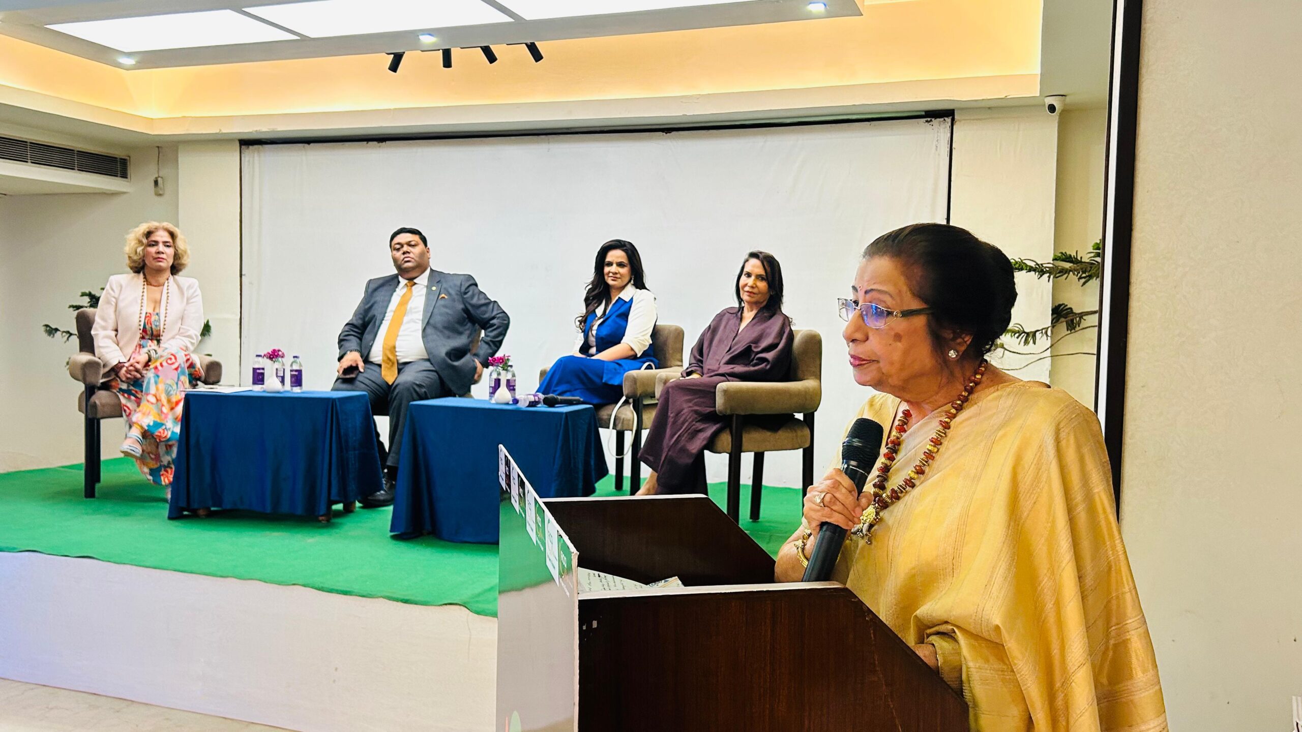 ‘Unbound Expressions’ with Insightful Dialogue on Art & Spaces