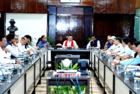 जिला स्तर के मामलों को शासन तक लाने पर मुख्यमंत्री ने जताई नाराजगी