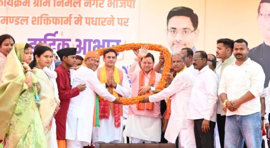 Chief Minister Dhami laid the foundation stone of a 150-meter span CC bridge.