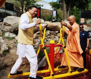 Yogi Adityanath and Pushkar Singh Dhami Arrive in Yamkeshwar; Share Vision for Development