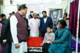 मुख्यमंत्री धामी ने पिथौरागढ़ जिला अस्पताल पहुंच मरीजों का जाना हालचाल