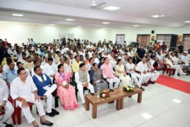 मुख्यमंत्री ने रुड़की में प्रधानमंत्री के मन की बात कार्यक्रम के 135वें संस्करण को सुना