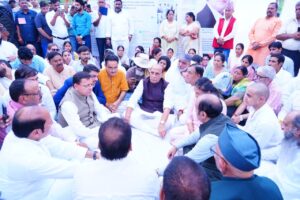 The Union Defence Minister and the Chief Minister paid tribute at the *Trayodashi Sanskar* (thirteenth-day ritual) of the late Jaspal Rana.