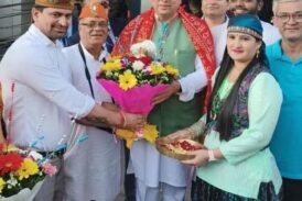 मुख्यमंत्री ने विकास, सुशासन, निवेश, रोजगार और सांस्कृतिक संरक्षण के क्षेत्र में राज्य की उपलब्धियां गिनाईं।