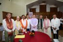 मुख्यमंत्री ने मुख्य सेवक सदन में लेखकों एवं साहित्यकारों से किया संवाद