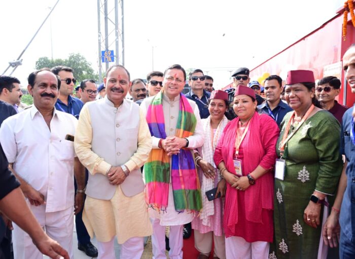 ‘‘सोमनाथ स्वाभिमान पर्व’’ पर हर्रावाला से वेरावल के लिए विशेष रेल यात्रा का शुभारंभ
