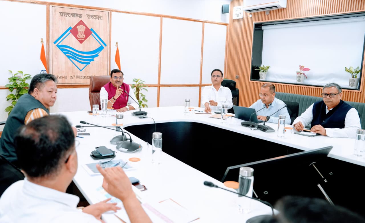 मुख्य सचिव ने कांट्रैक्ट के मुद्दे पर विभागों द्वारा गंभीरता से कार्य किए जाने के निर्देश दिए