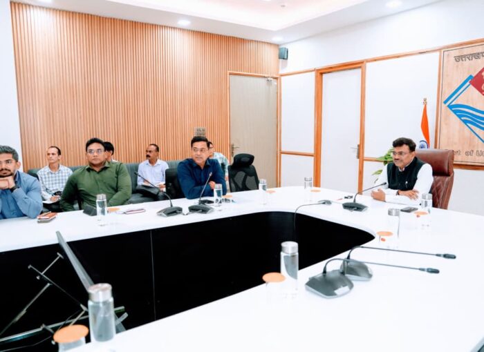 मुख्य सचिव ने अंडरग्राउंड पार्किंग के सम्बन्ध में बैठक ली