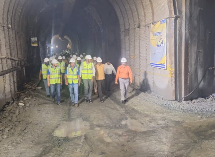 मुख्य सचिव ने किया लखवाड़ बहुउद्देशीय परियोजना का स्थलीय निरीक्षण