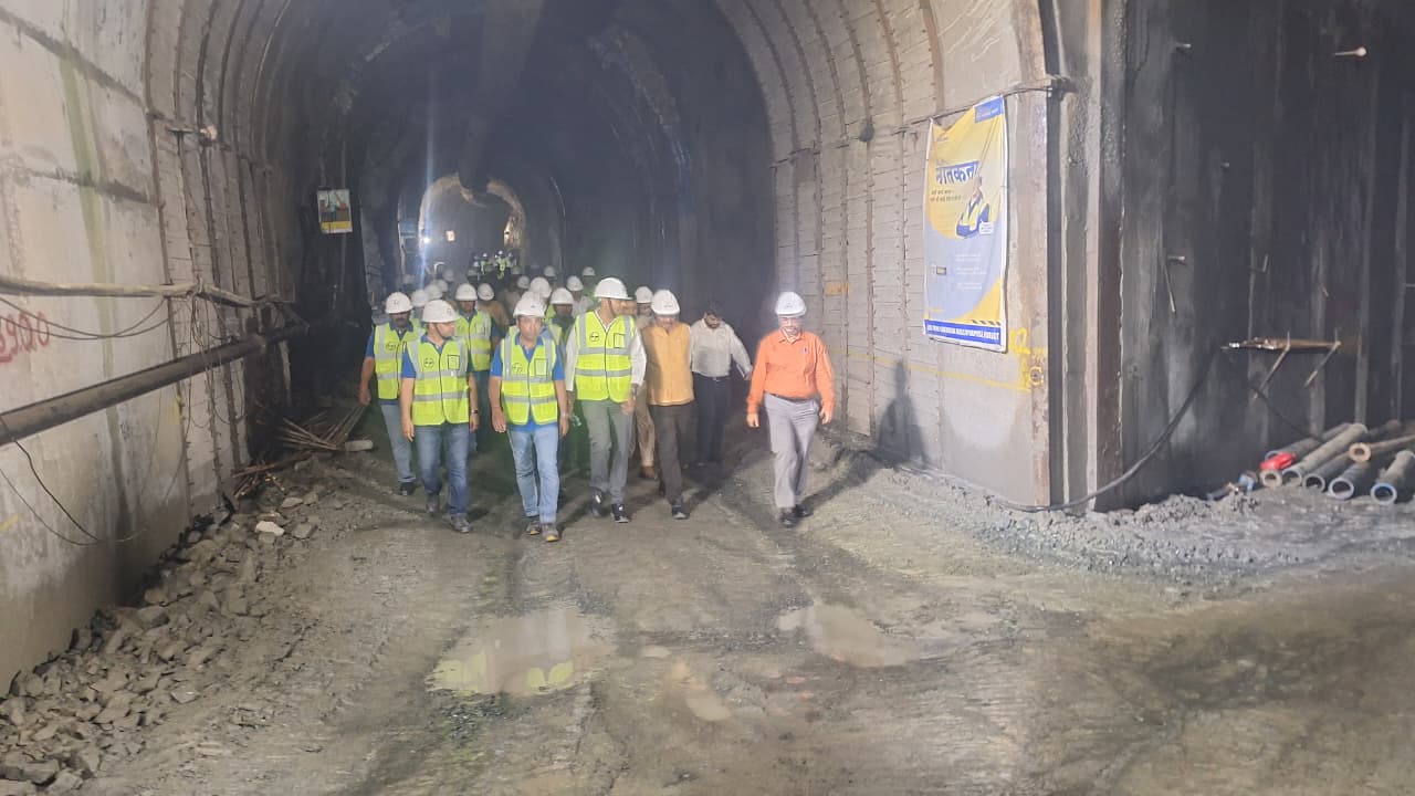मुख्य सचिव ने किया लखवाड़ बहुउद्देशीय परियोजना का स्थलीय निरीक्षण