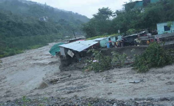 देहरादून के मालदेवता और सहस्रधारा क्षेत्र मानसून के दौरान लगातार भारी वर्षा