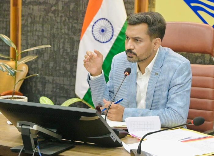 मानसून में आपदा एवं डेंगू रोकथाम को लेकर डीएम सख्त