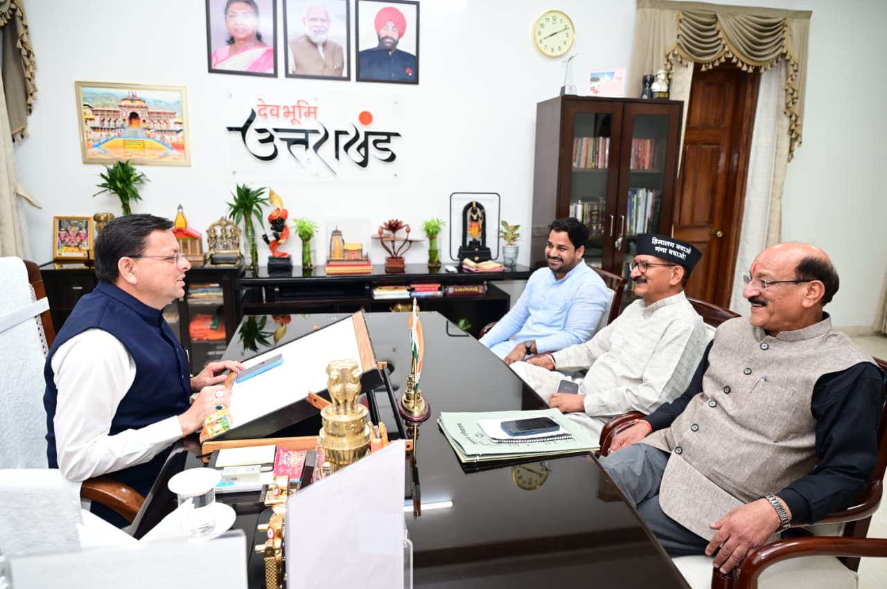 टिहरी में मेडिकल कॉलेज की स्थापना को लेकर हुई विस्तृत चर्चा