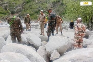 तमक नाले में ह्यूम पाइप डालकर अस्थाई मोटर मार्ग तैयार, वाहनों की आवाजाही हुई सुचारु